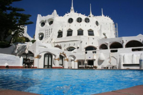 Гостиница Club Hotel Casapueblo  Пунта-Дель-Эсте